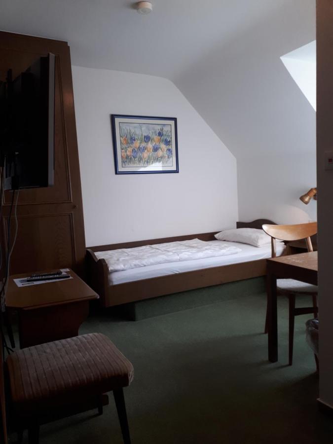 Schwarzwaldhotel / Вольфах Экстерьер фото